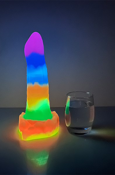 Lizard Glow-in-The-Dark Dildo 22 cm